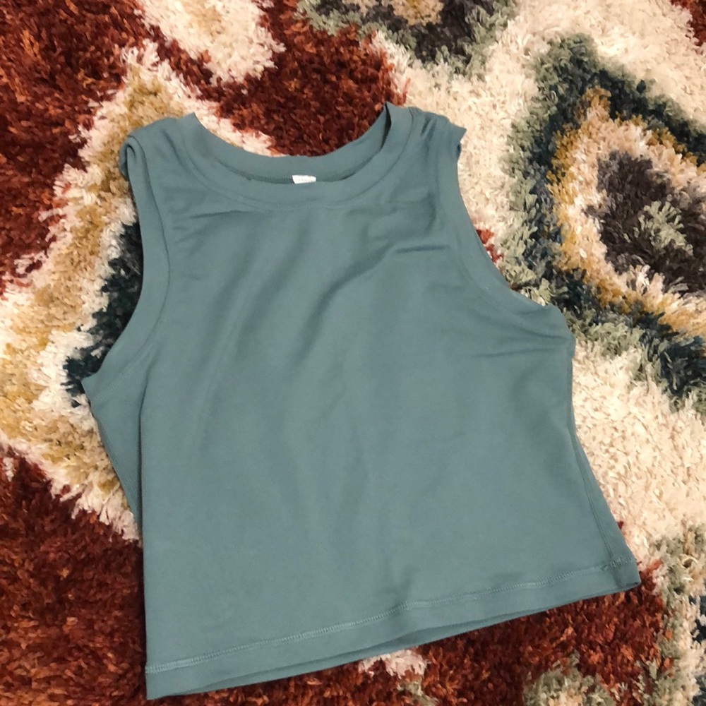 Paragon Colombia Cropped Tank